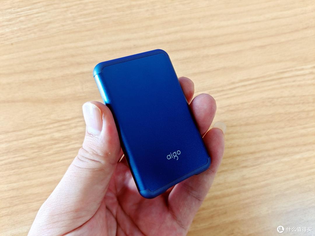 国货当自强,火柴盒大小SSD,aigo S7 Pro读写达到520MB/s并不差