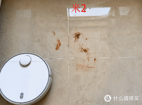 高频震动+智能避障带来更好使用体验,米家扫拖机器人一代和二代对比评测