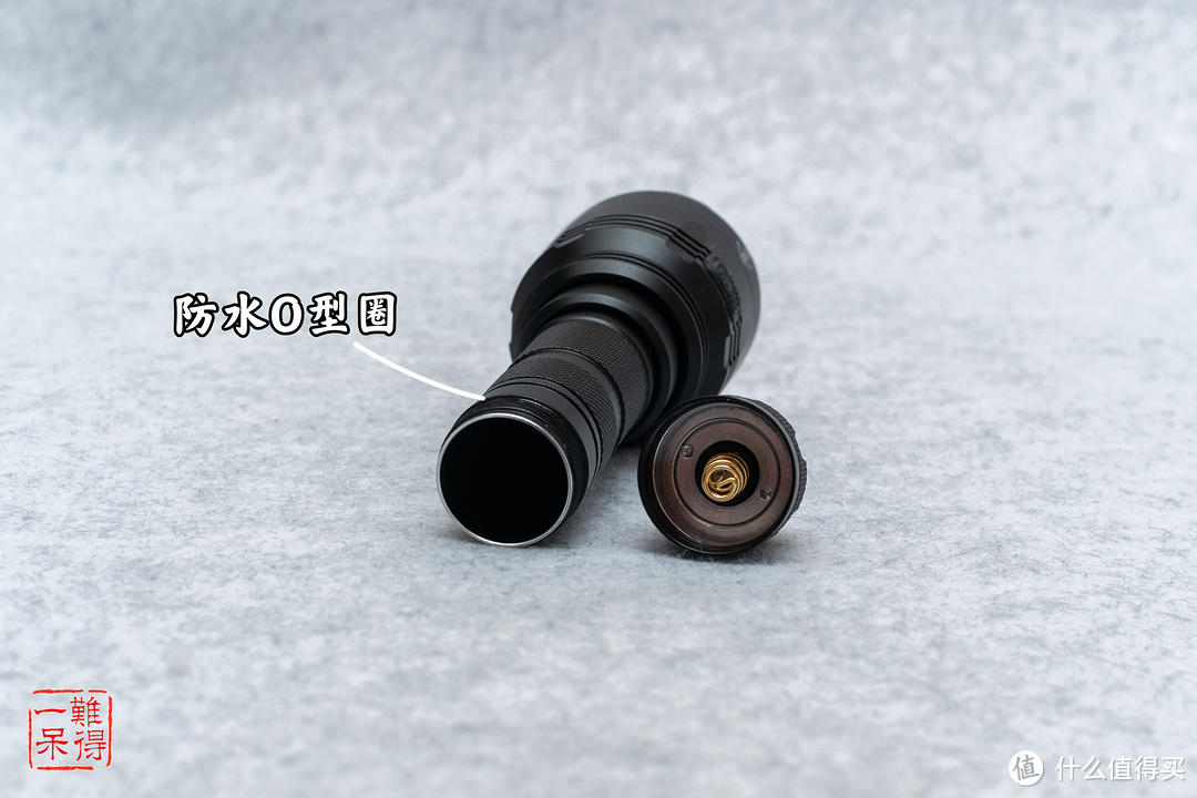 NITECORE 奈特科尔 NEW P30  新世代21700强光远射手电