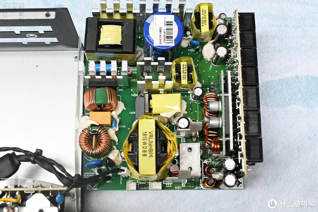 拆解更耐用的全模组电源，更适合高玩使用，安钛克HCG 850体验
