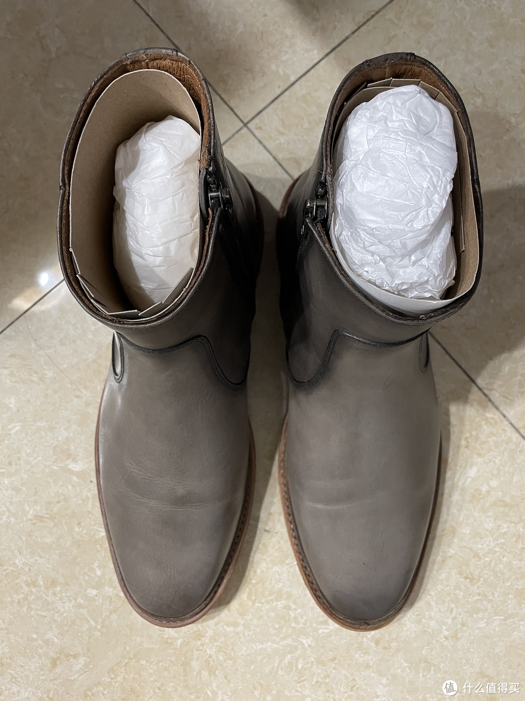 又是一双高质量的型男战靴——frye paul 拉链靴