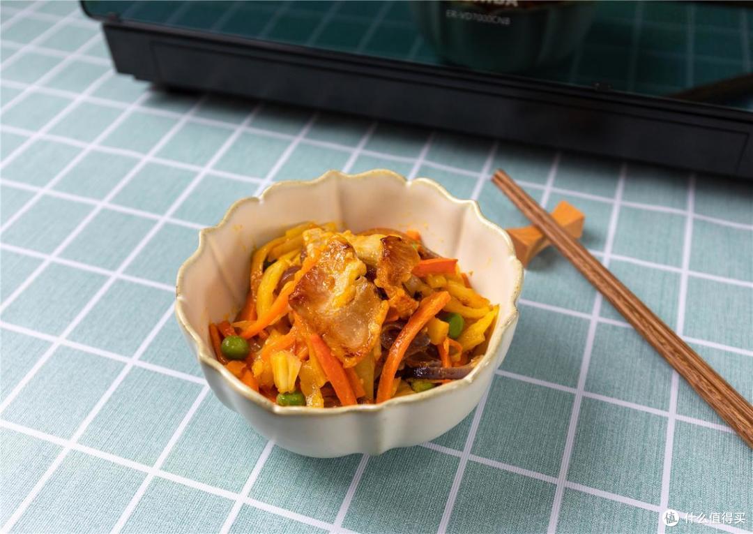 顶级烤箱和普通烤箱的区别在哪里？带你走进东芝石窑料理炉VD7000