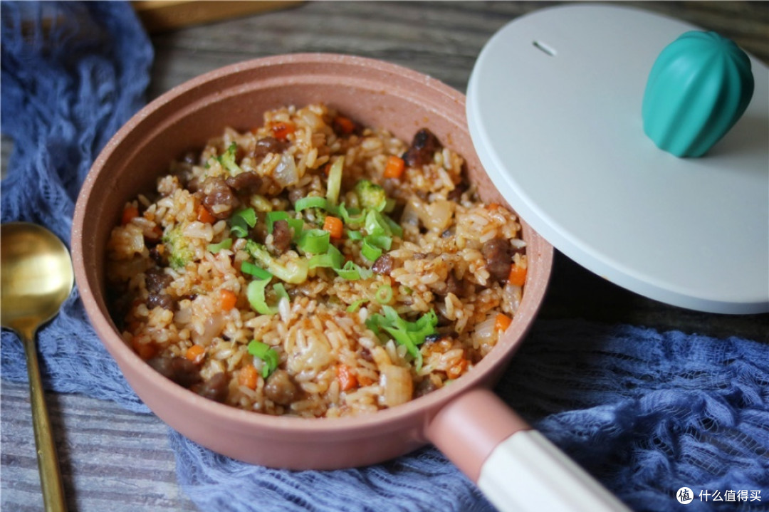 处暑到了食欲变好,剩米饭做法太香了,粒粒分明孩子爱吃