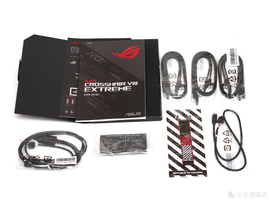 最贵的AM4主板什么样？ROG Crosshair VIII Extreme C8E主板开箱