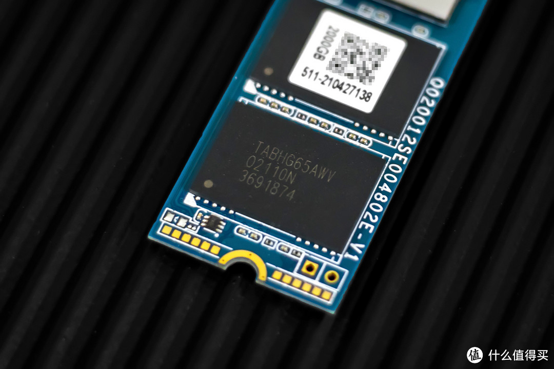 美商PNY CS3040 PCIe4.0 2TB M.2固态硬盘评测:令人无法抗拒的读写速度