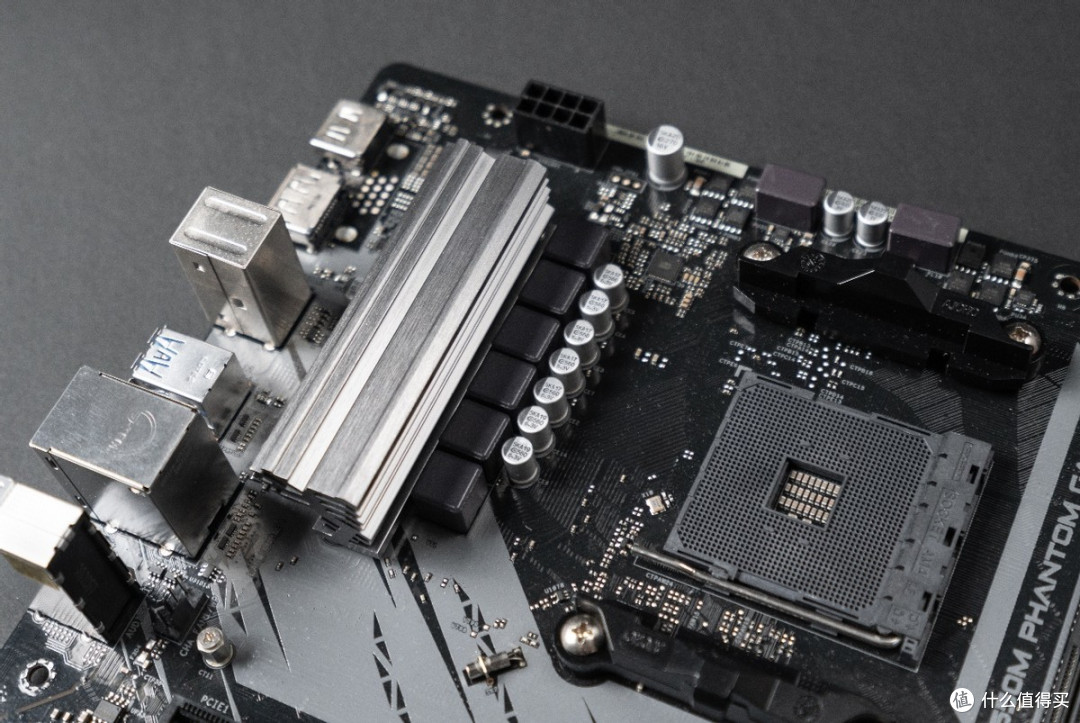 体小量大|ASRock B550M PG4分享开箱