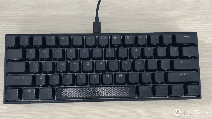 我叫小强,小而强大——海盗船K65 RGB Mini 机械键盘