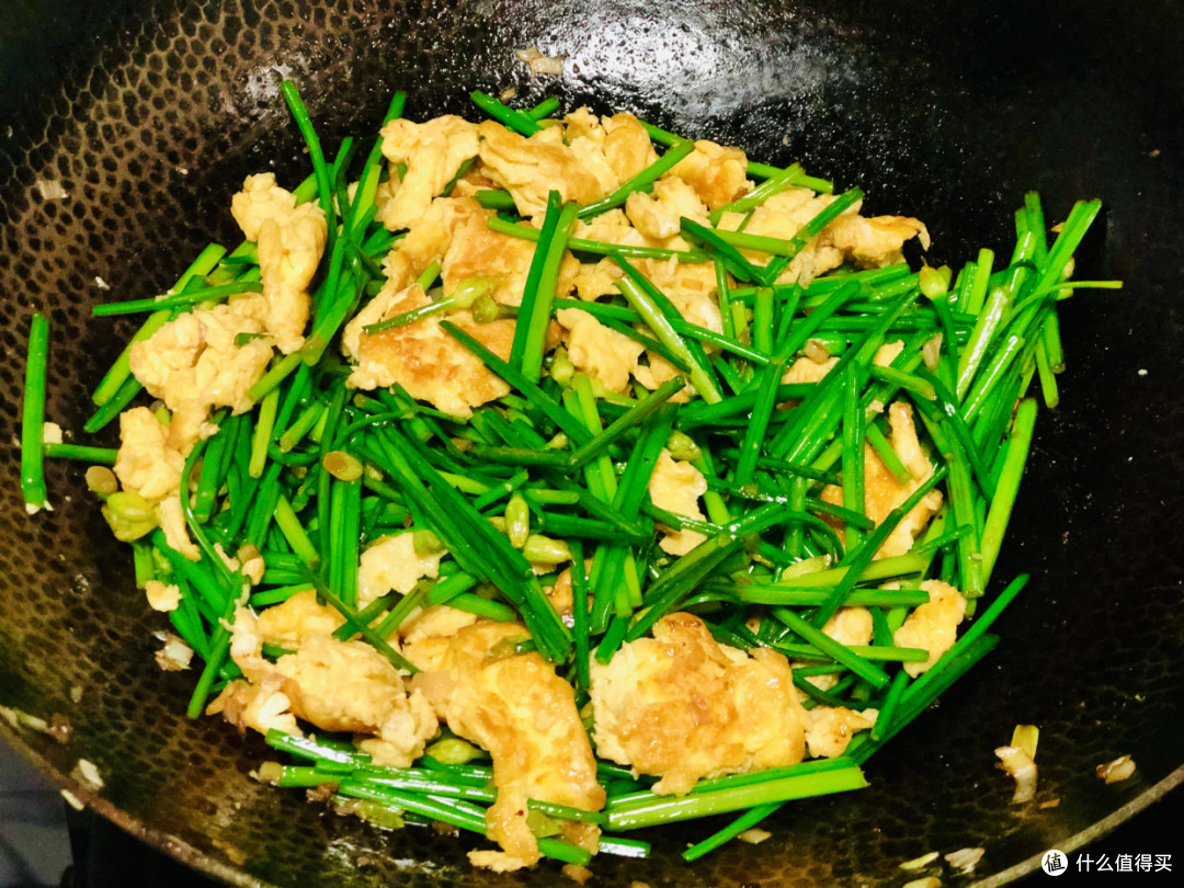 入秋后,鸡蛋和它才是“绝配”,营养美味,香味四溢,上桌就光盘