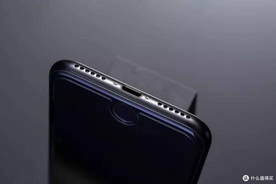 老机新测 | iPhone SE 2上手体验：它是第二代小钢炮，也是iPhone 8重制
