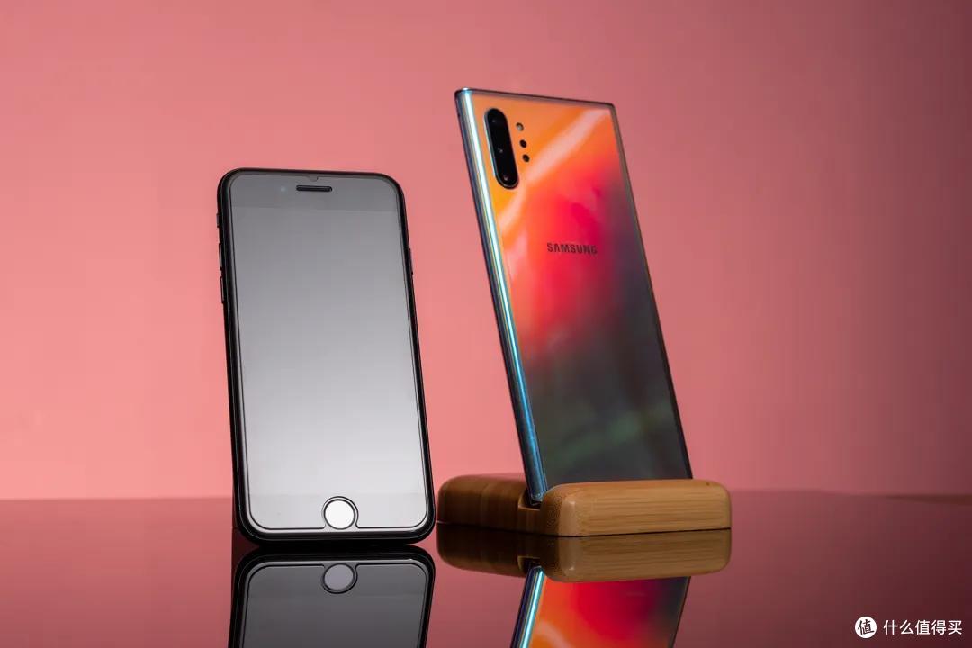 老机新测 | iPhone SE 2上手体验：它是第二代小钢炮，也是iPhone 8重制