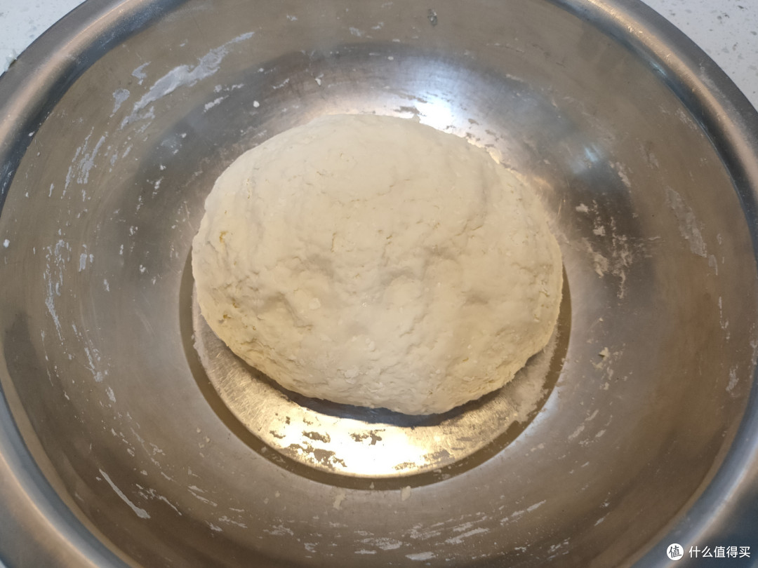 烙饼怎么做才好吃?有人用开水面,有人用凉水面,其实都不正确