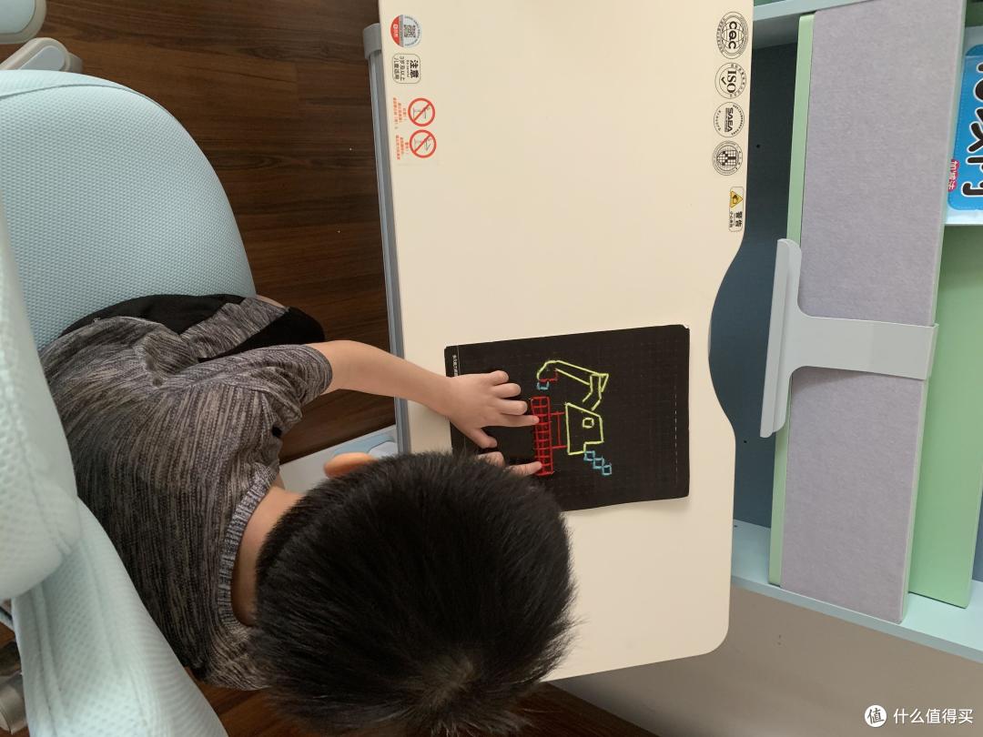 良好习惯,从小培养,多功能学习桌选购经验分享