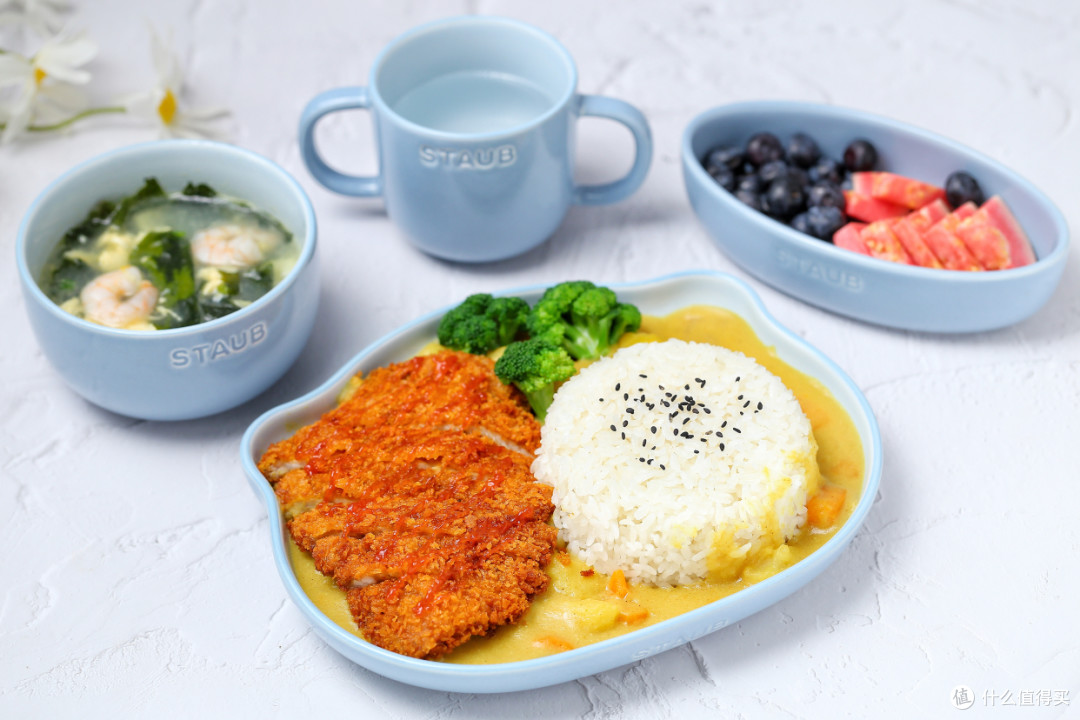 两片猪肉加蔬菜,做成美味咖喱猪排饭,健康实惠孩子们吃得好开心