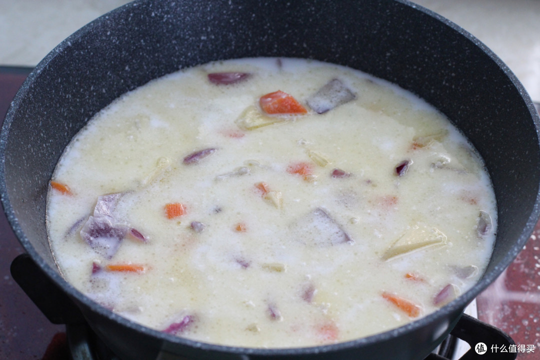 两片猪肉加蔬菜,做成美味咖喱猪排饭,健康实惠孩子们吃得好开心