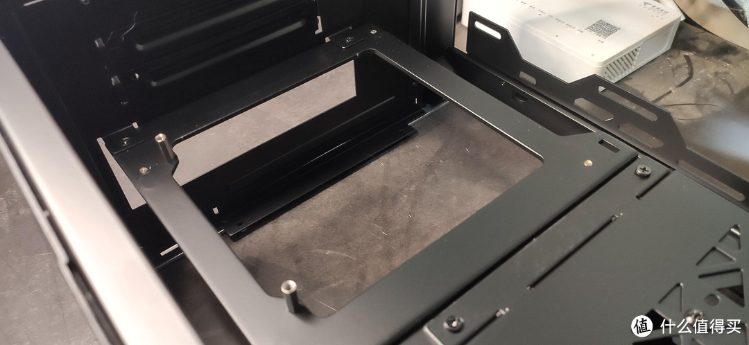 这是一款极度夸张ITX 机箱(伪)!乔思伯i100 Pro机箱开箱装机上篇!