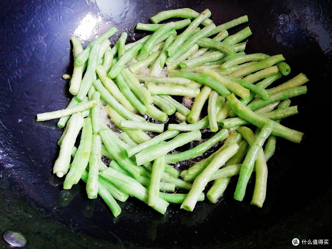 炒豆角加点它,味道立马不一样,比肉还香,太过瘾了