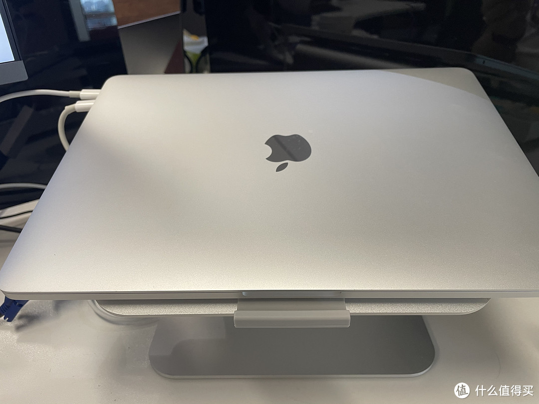 核心办公用品-MacBook Pro