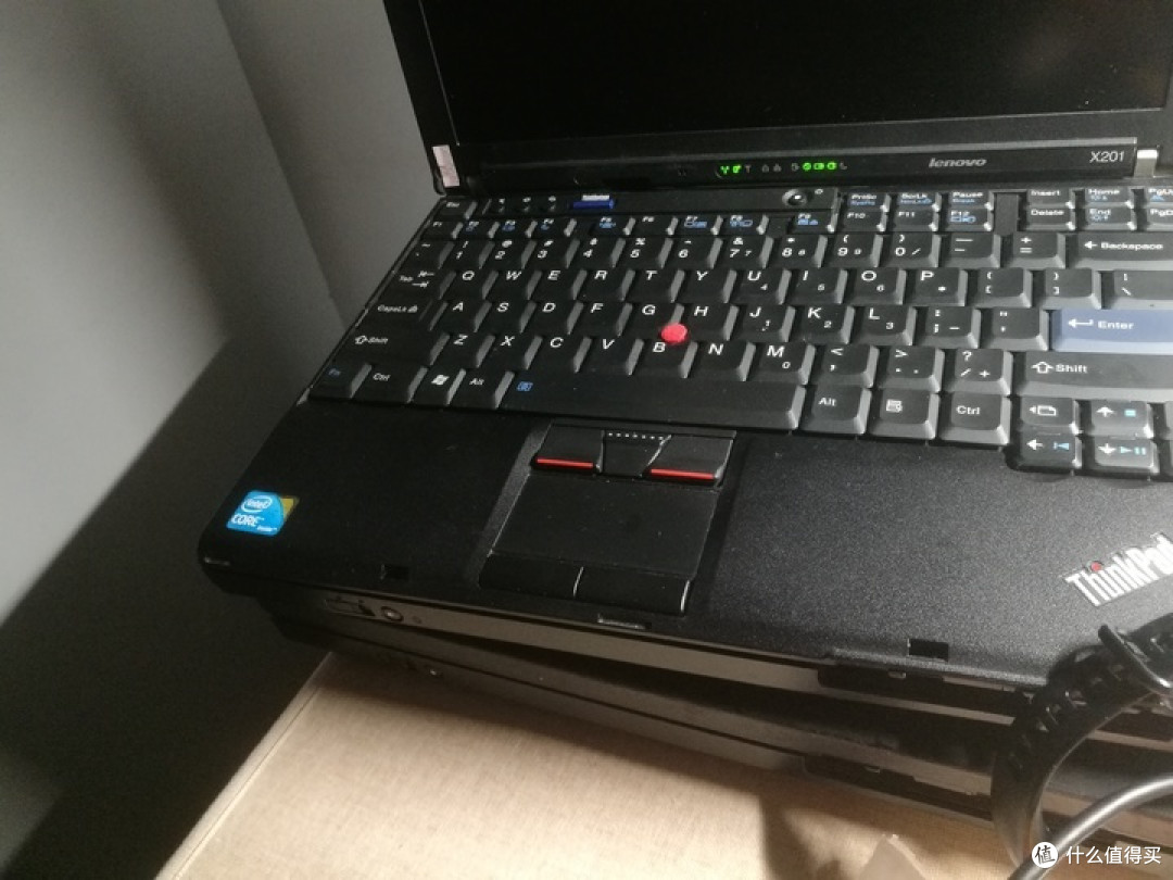 开学季文具推荐7:得力Deli VIVID 814A胶带座