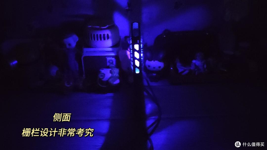 ZMI挂脖折叠风扇多功能用途还带炫彩灯效