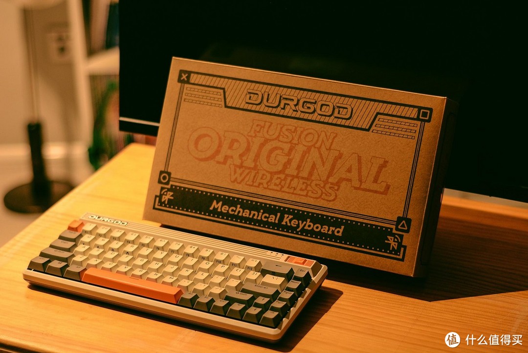 杜伽FUSION无线机械键盘：复古电玩设计，有小时候内味儿