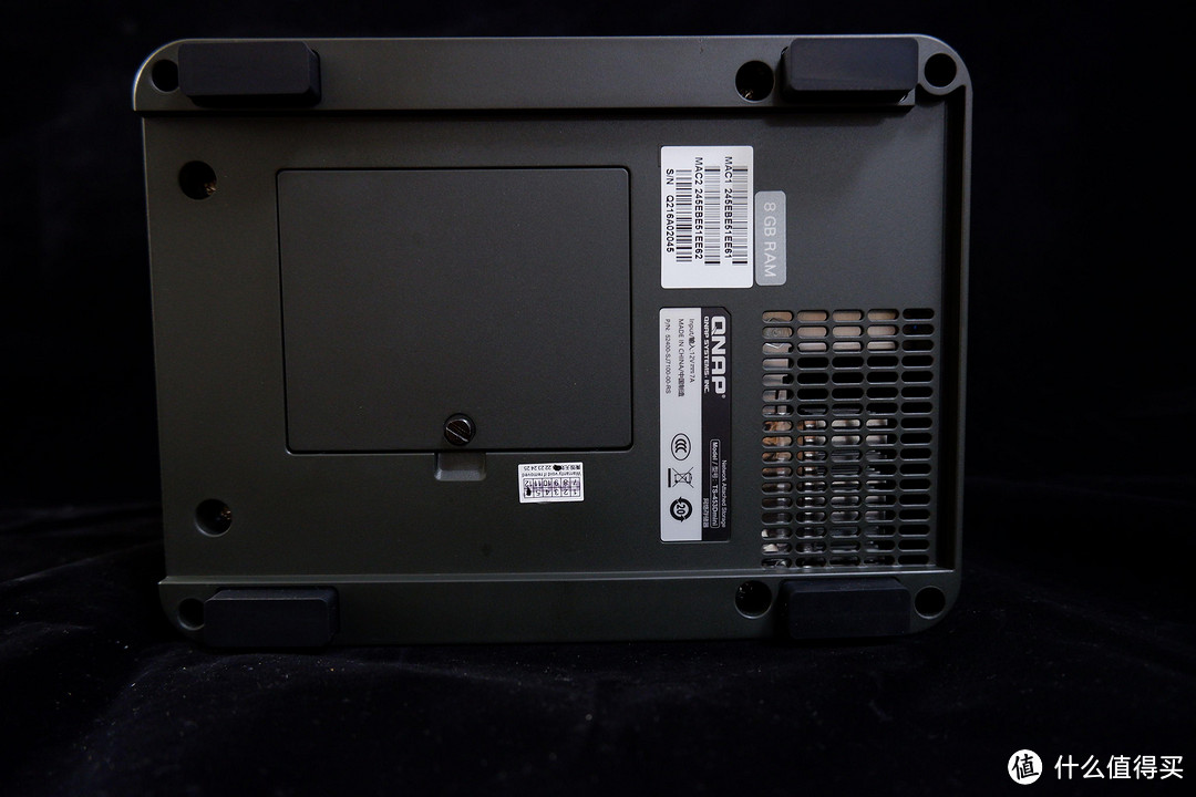 4盘位高端NAS首选-威联通TS453Dmini搭配西数红盘Plus开箱