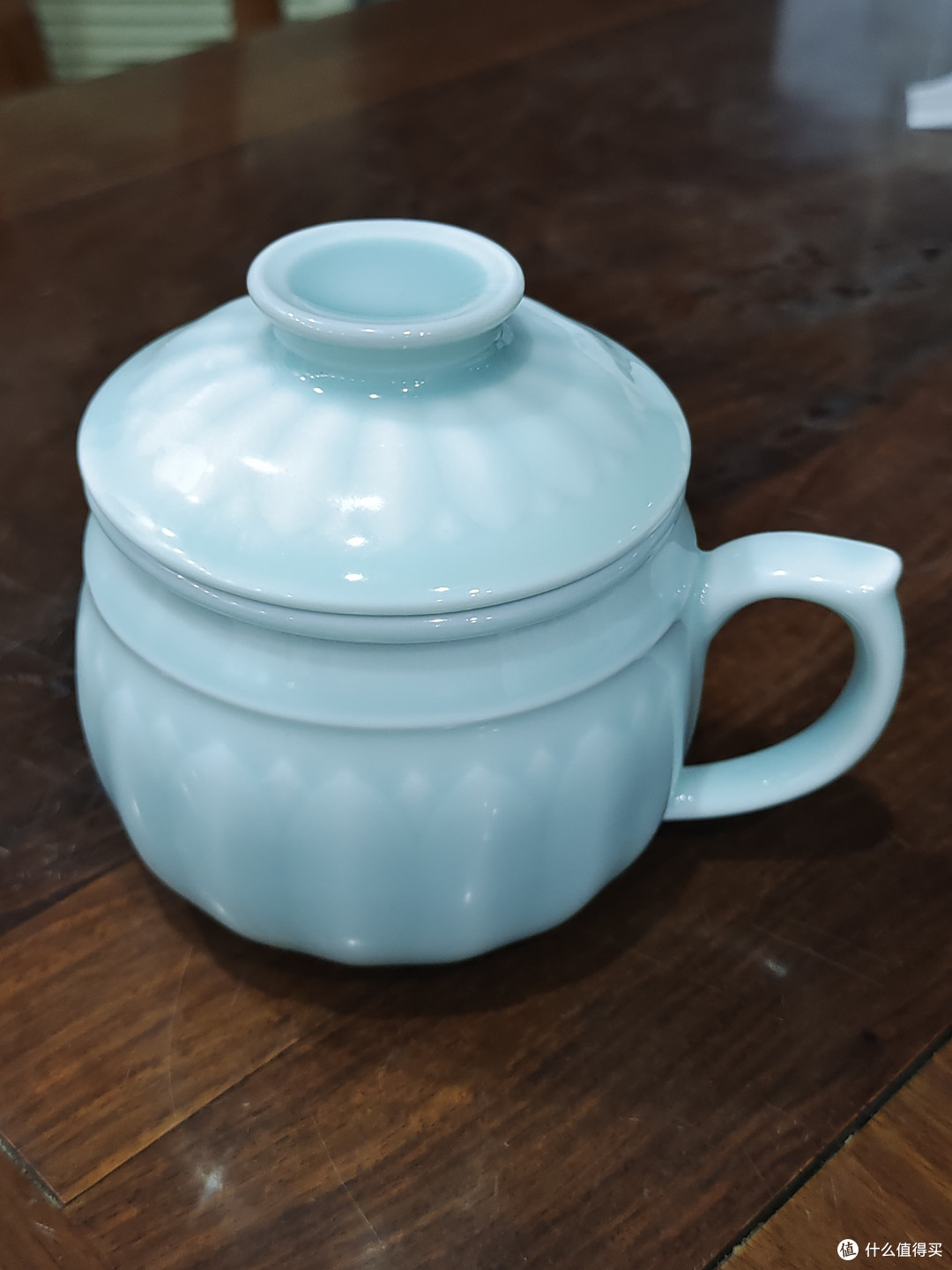 龙泉青瓷莲花同心杯:带有茶水分离式过滤杯,很实用!