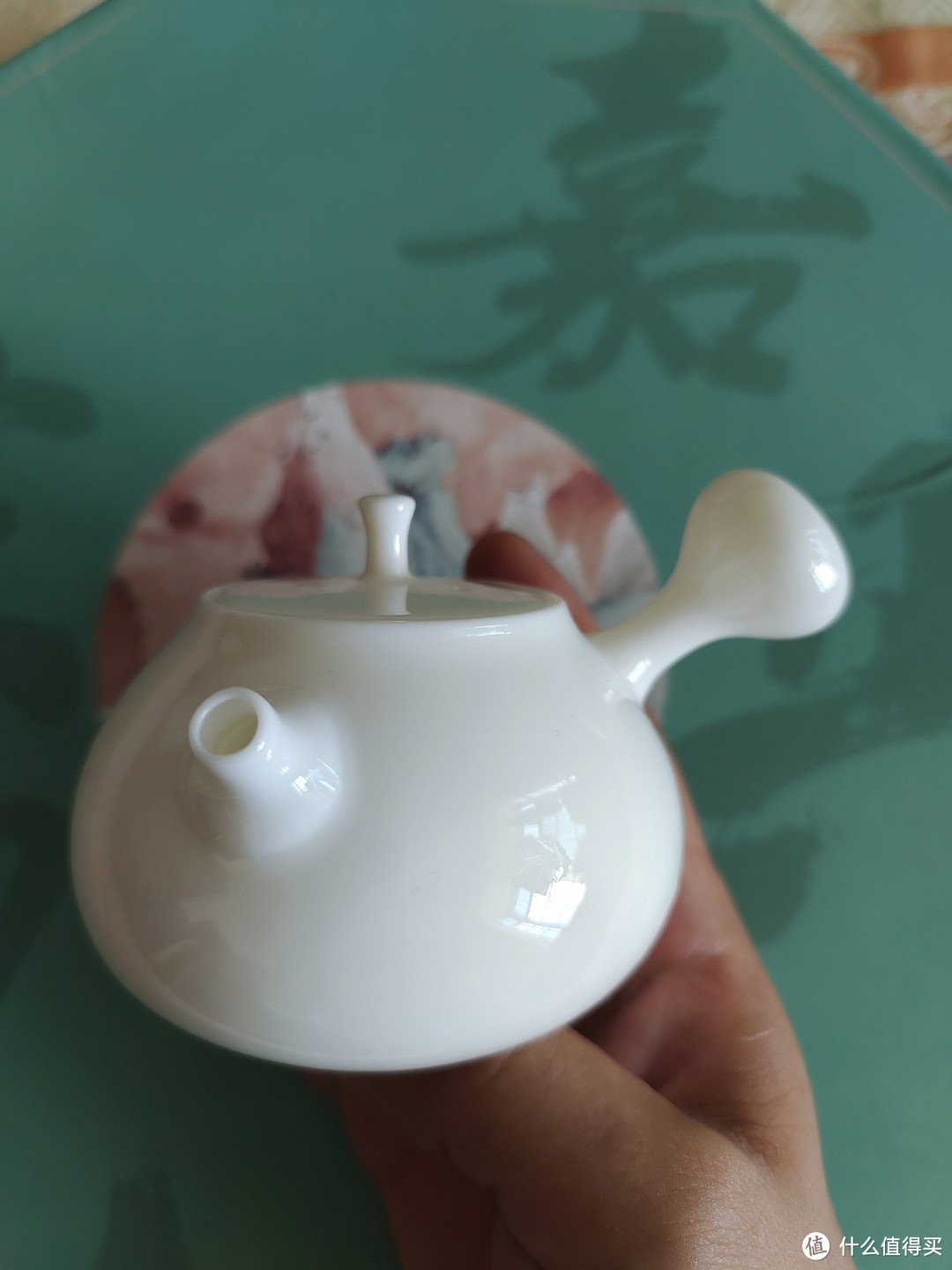德化白羊脂玉茶壶品鉴：晶莹剔透，纯白温润典型性作的中国白