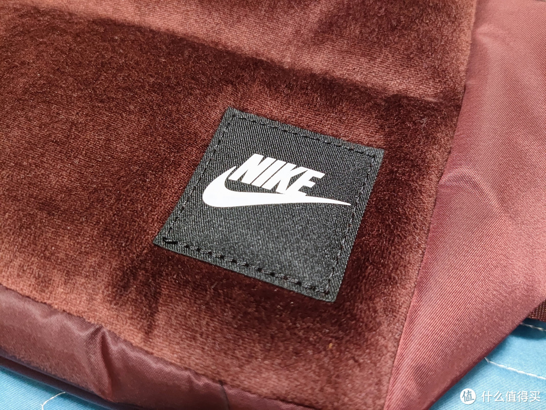 图书馆猿の耐克 Nike Essentials Winterized CU2574 运动双肩包