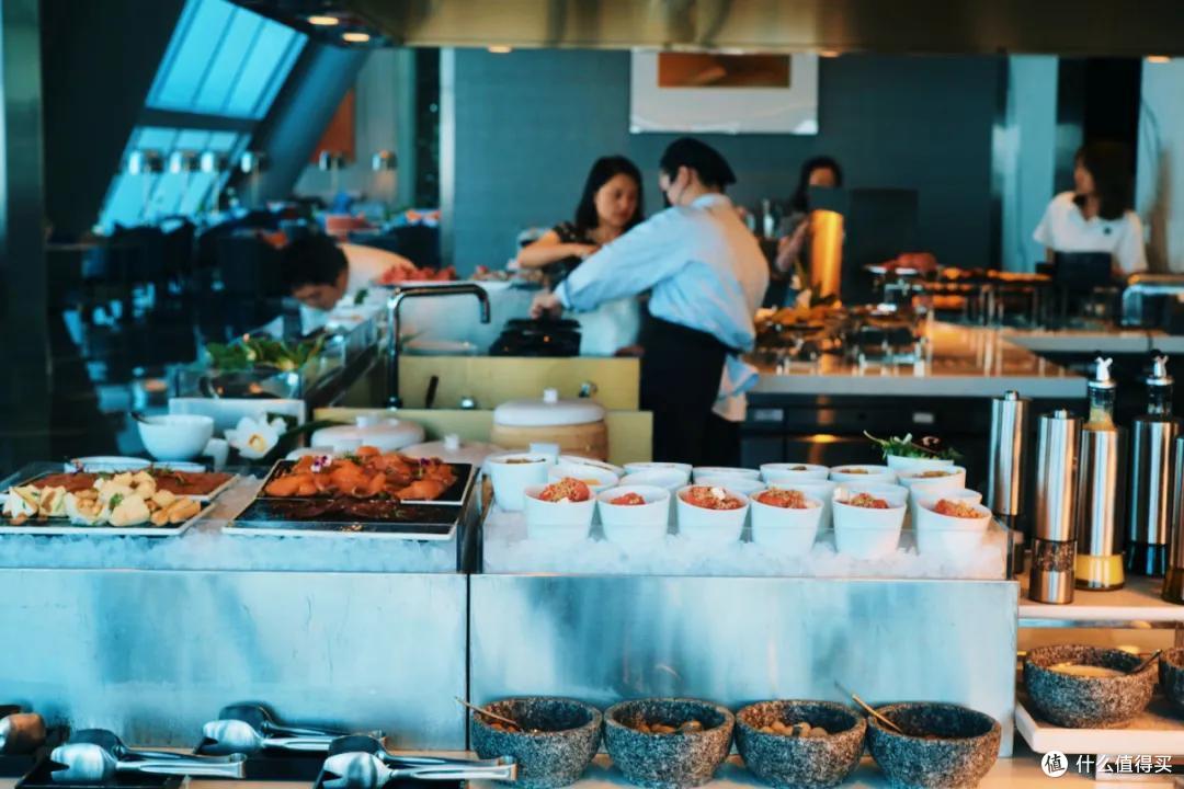 睡在100+层的云端,是怎么一种体验