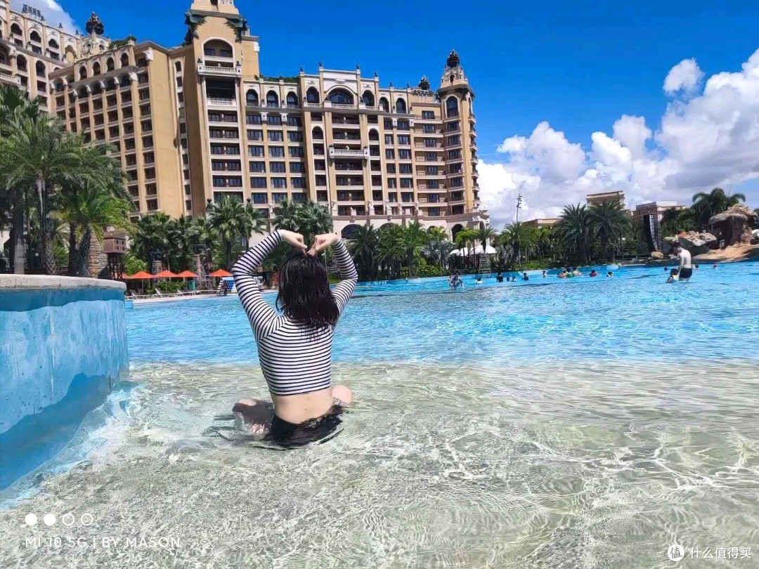 其实腰还是挺细的,是我拍照的问题