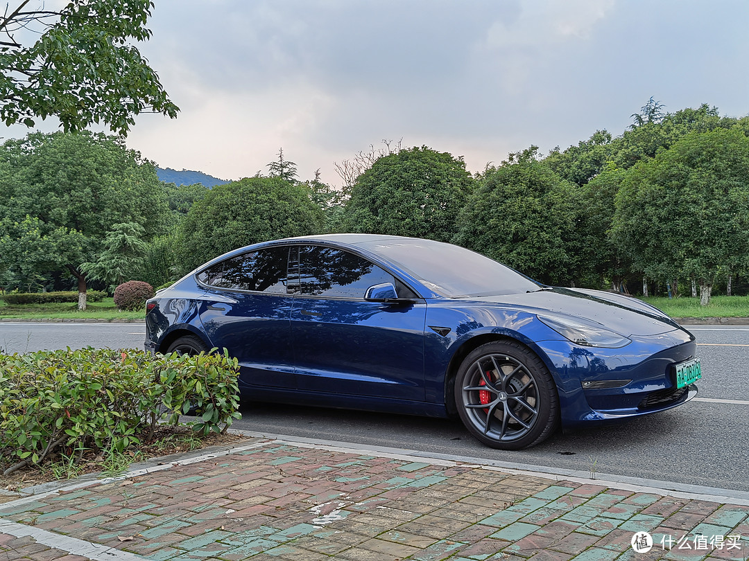 特斯拉model3高性能版用车体会及充电桩安装