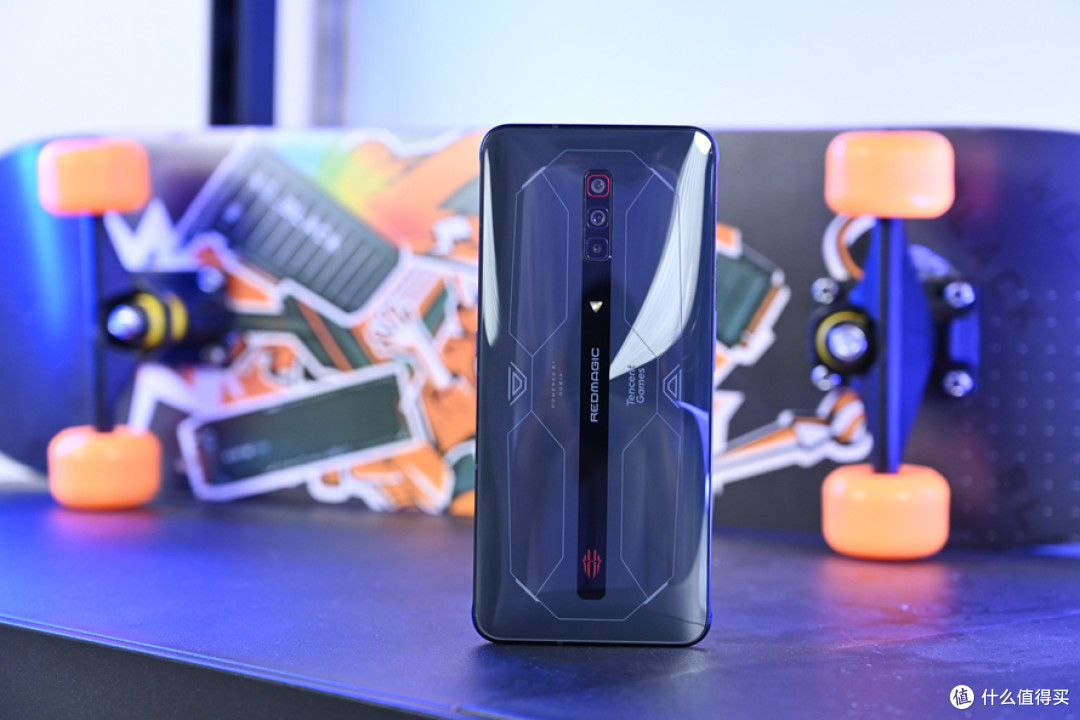 红魔6S Pro游戏手机首发评测，玩游戏究竟能有多疯狂？