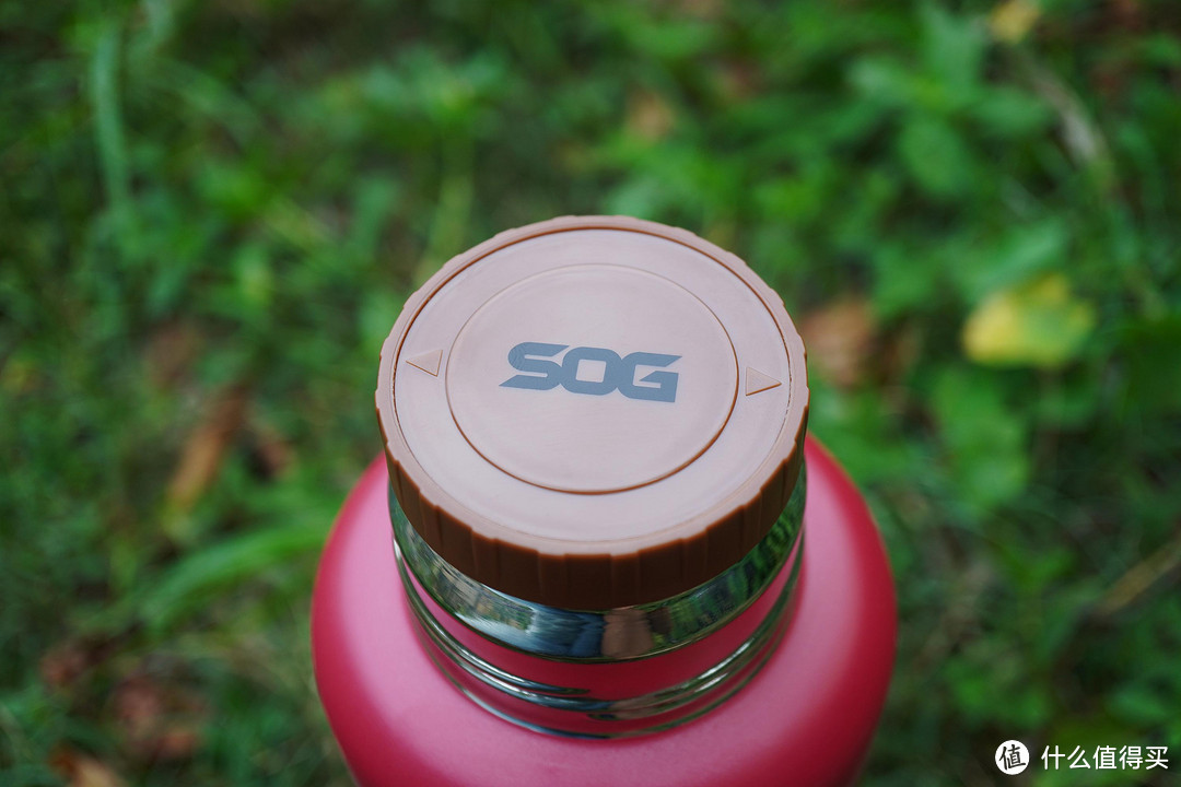 出门在外,也能多喝热水——SOG索格自驾车载保温壶