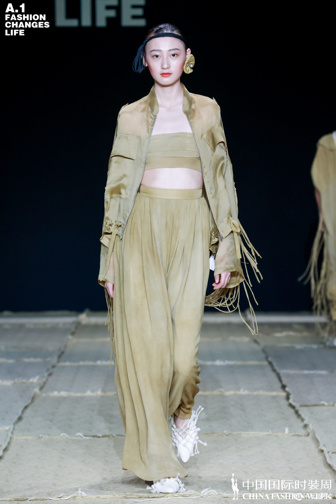 带你看一场又仙又飒的时装秀,「a·1 fashion changes life」2022春夏