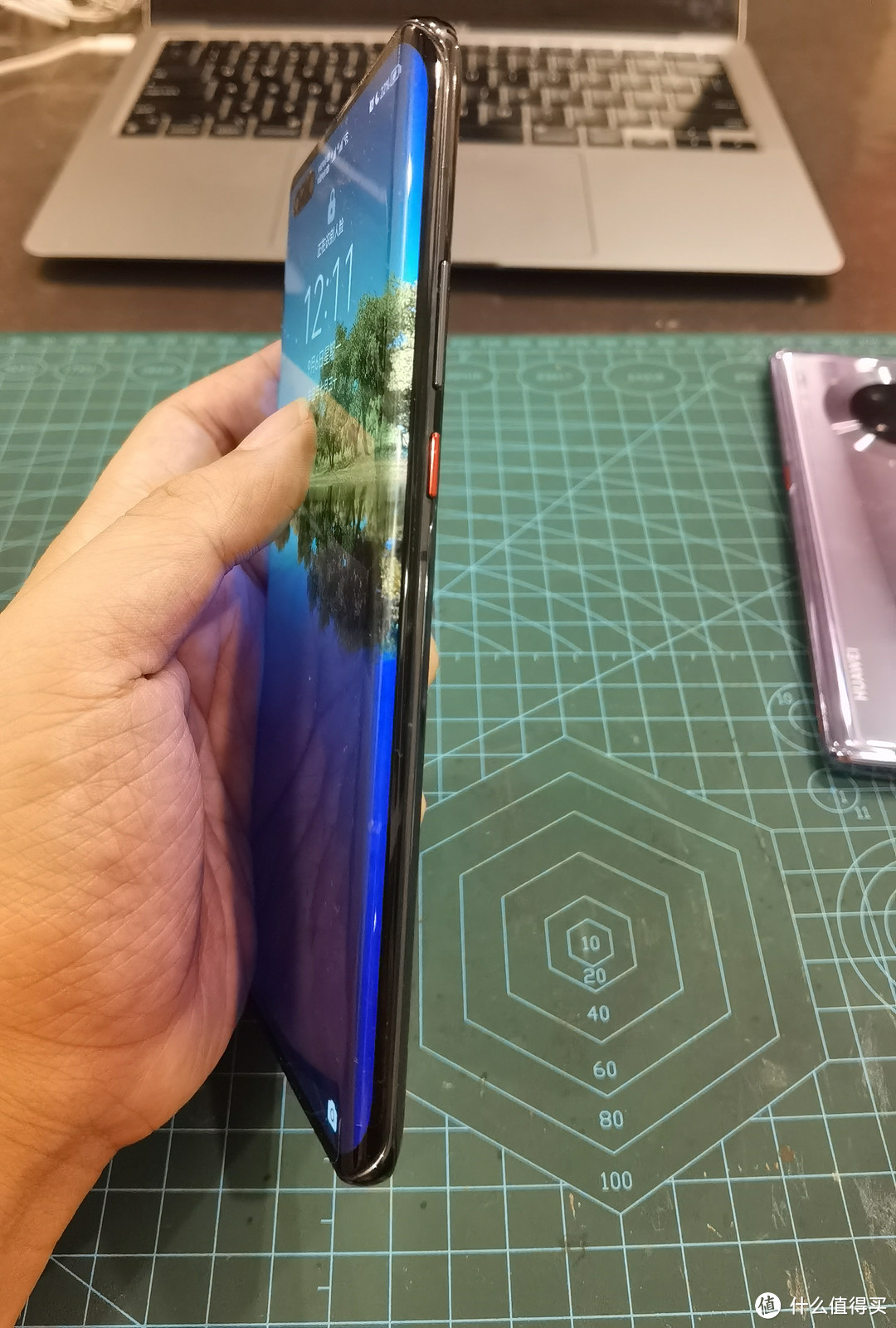 发售一年不再是旗舰？仍是我的第一选择---Mate40 Pro