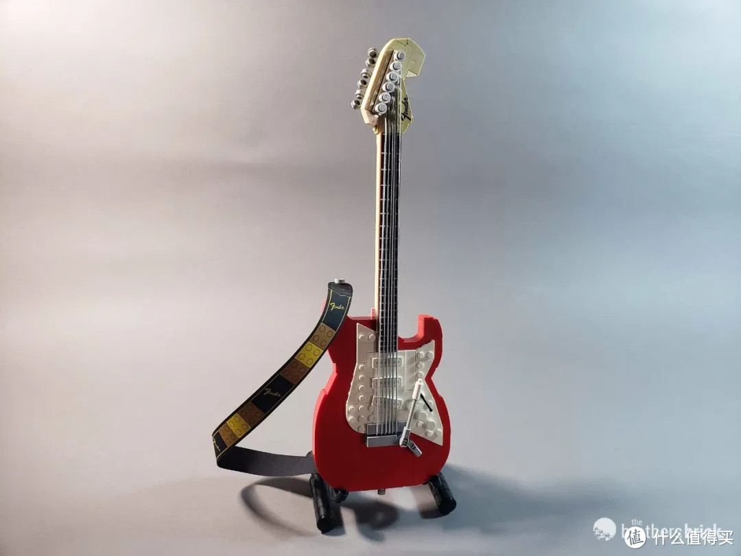 乐高Ideas套装21329 Fender Stratocaster开箱评测