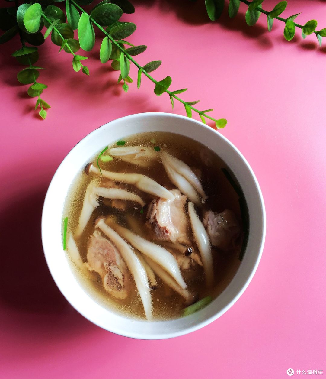 排骨的最佳CP是“它”，不红烧不卤煮，这样做鲜美可口，吃不腻