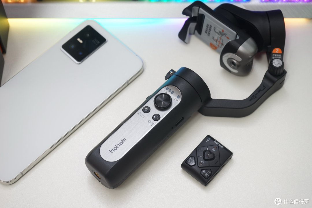 Vlog小白逛三里屯,浩瀚卓越 V2 AI跟拍稳定器够稳还有料