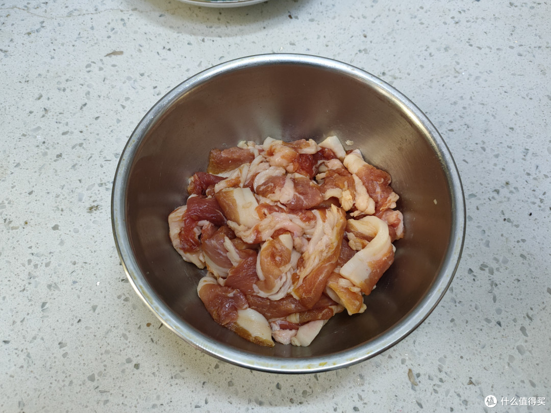 做辣椒炒肉,先炒辣椒还是先炒肉?不少人搞错了,难怪不香不好吃