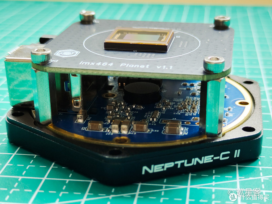 Neptune-C II核心模块侧面