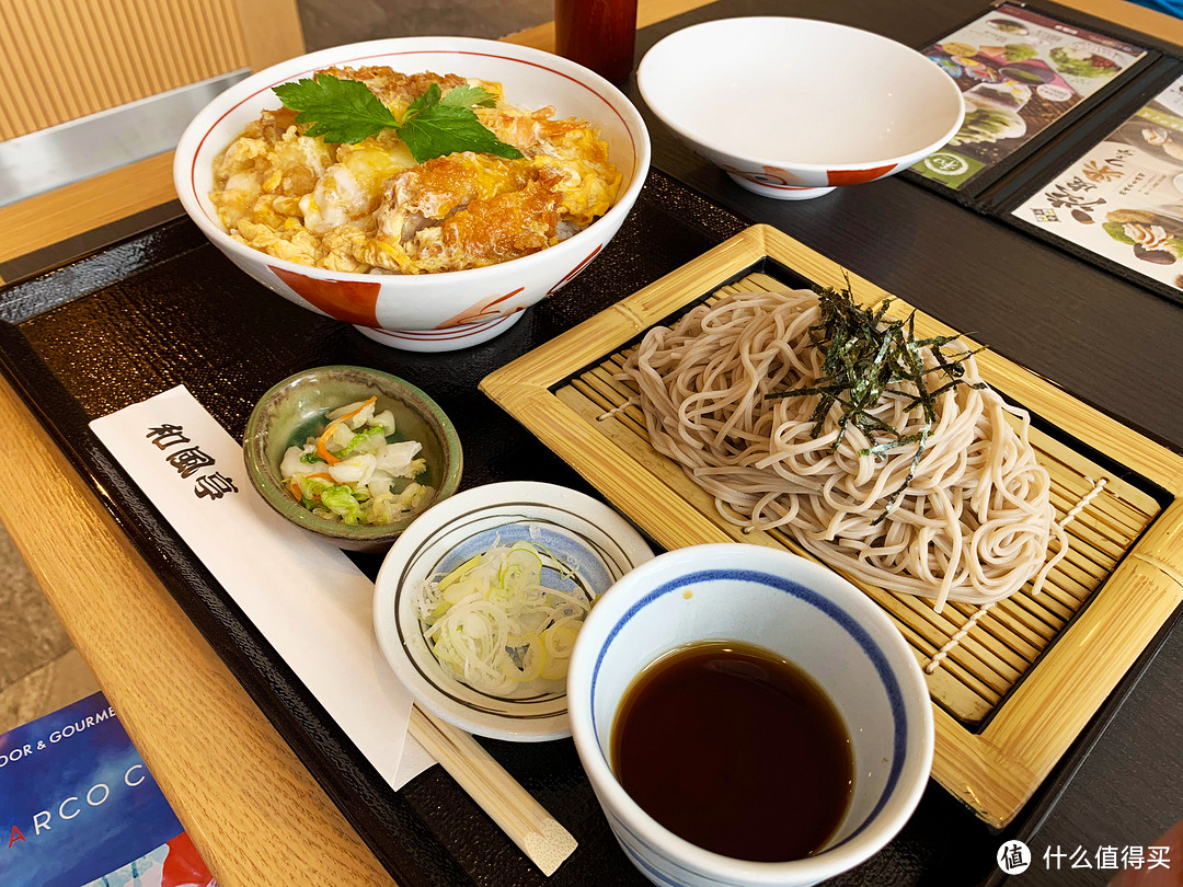 荞麦面亲子饭套餐，碳水配碳水