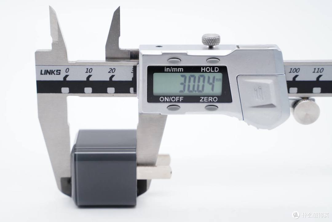 拆解报告:ANKER安克新款迷你20W安芯充A2637