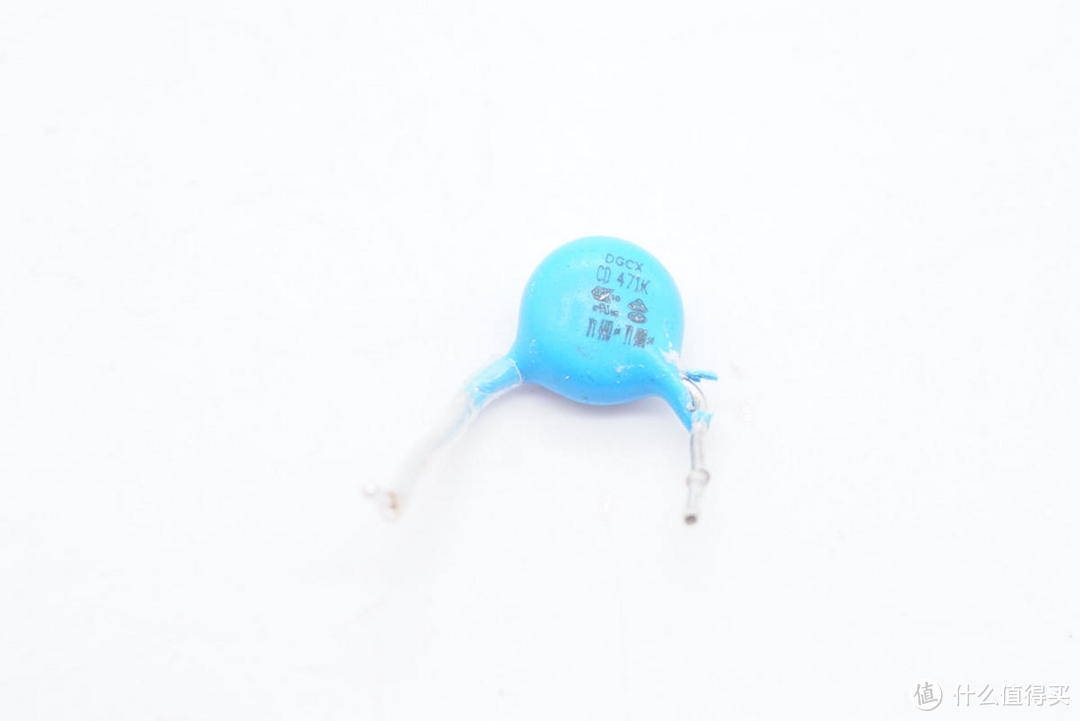 拆解报告:ANKER安克新款迷你20W安芯充A2637