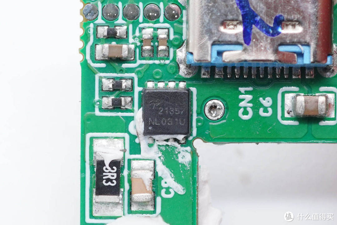 拆解报告:anker安克新款迷你20w安芯充a2637_充电器_什么值得买