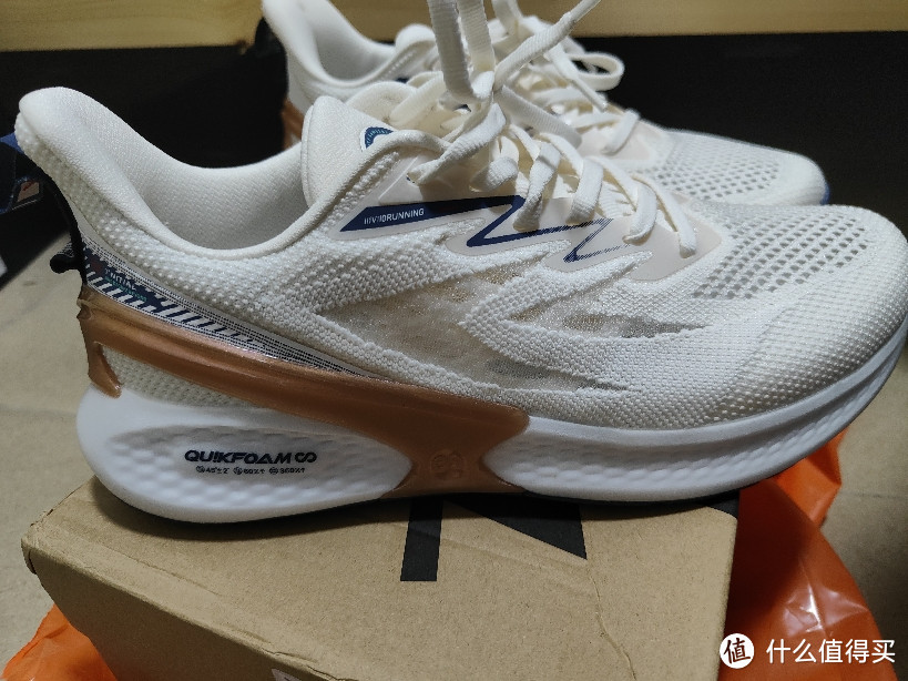 361q弹超飞翼2.0"一元复始"_休闲运动鞋_什么值得买