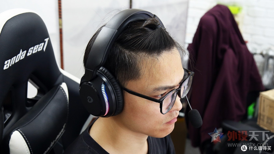 达尔优A710无线游戏耳机评测:一机多用,畅享游戏时光