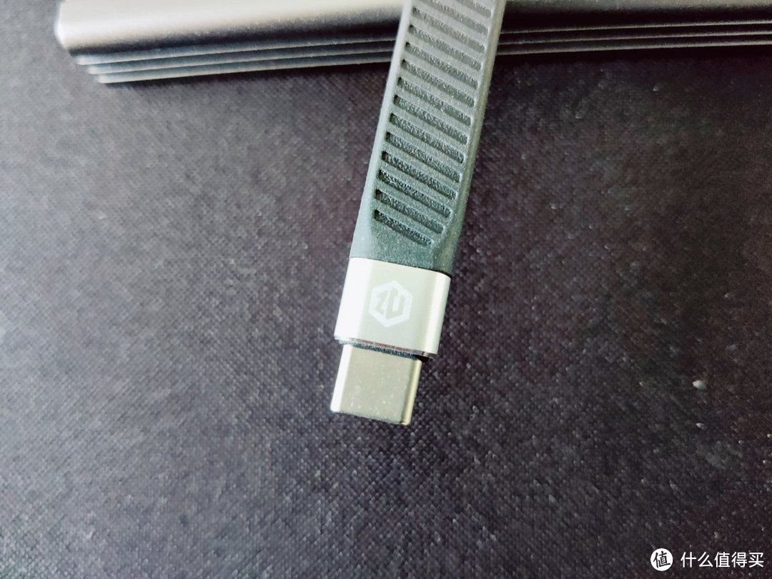 短小精悍—AENZR 恩泽USB4数据线使用体验