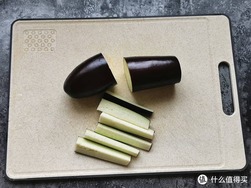 茄子这样做不用油炸,香浓入味,汤汁用来拌饭真解馋
