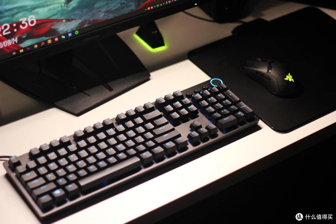 Razer段落光轴+消音泡沫加持,更加快速可靠的雷蛇猎魂光蛛V2机械键盘