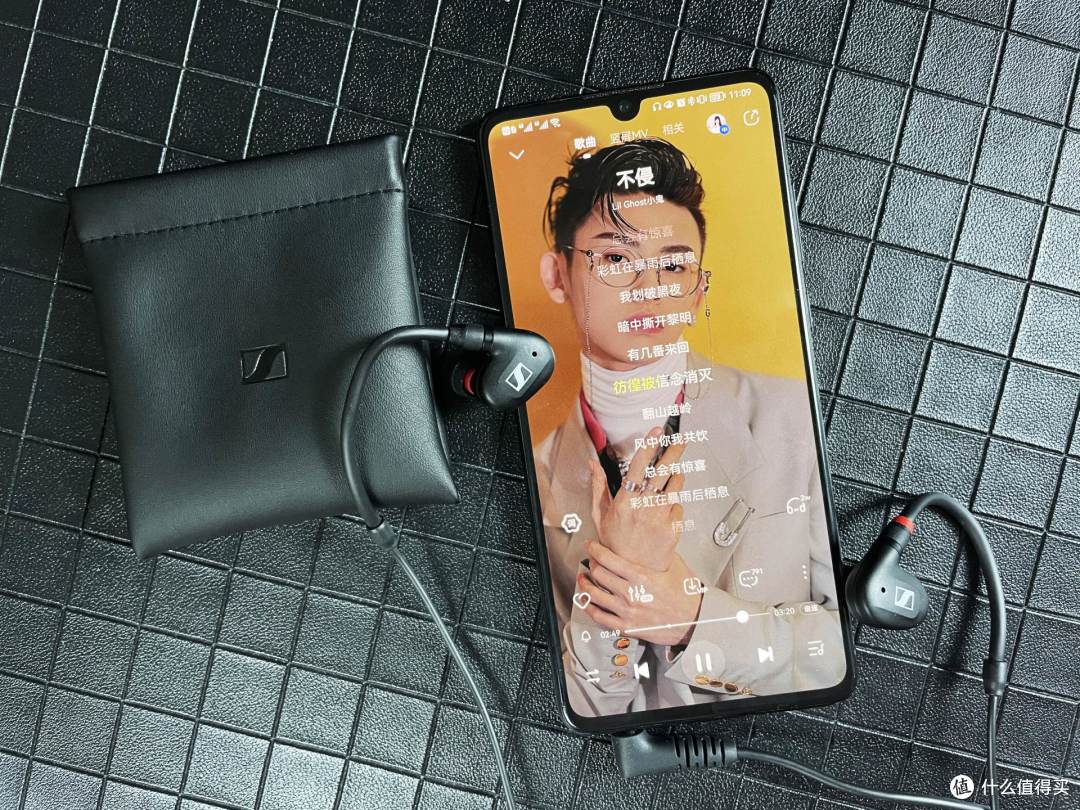 谁说孝敬老人只能买补品?时尚先锋的高质量监听耳机来一个